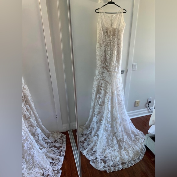 Gorgeous Eddy K dreams wedding dress in bridal size 16 (fits like a medium) - Picture 4 of 10